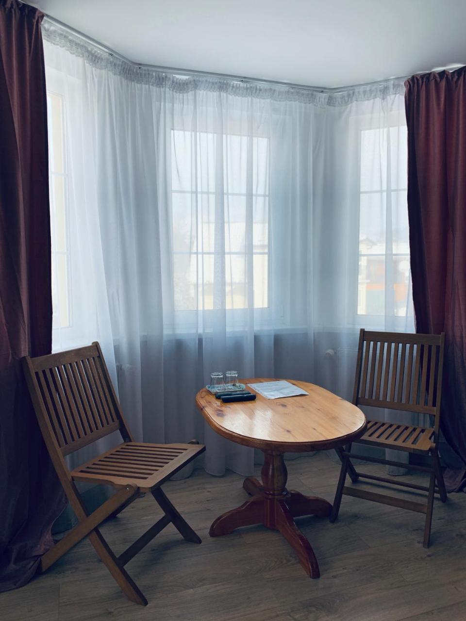 Arnica Hotel Yasinia Eksteriør billede